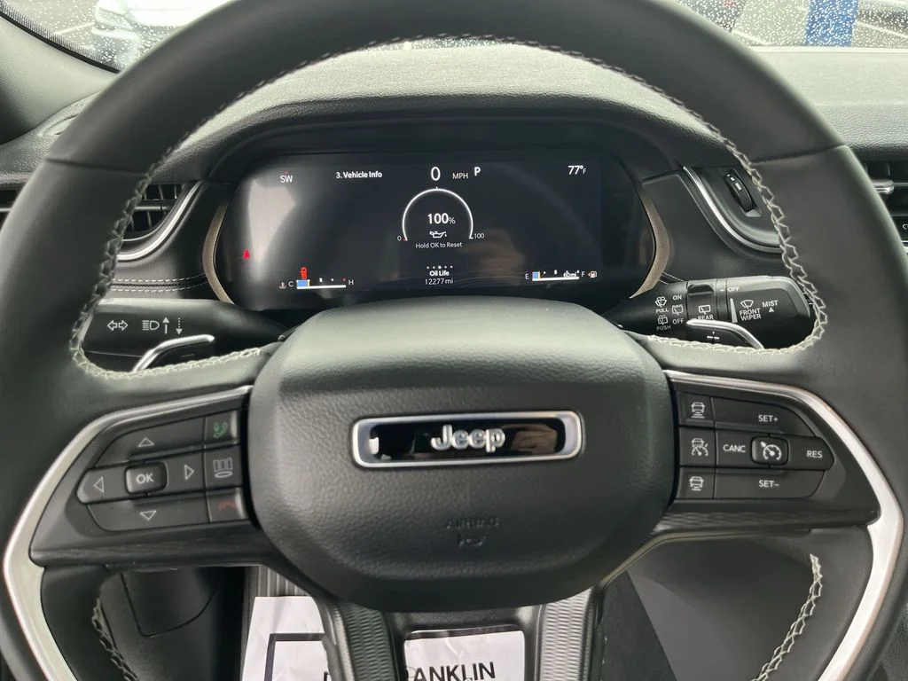 Used 2025 Gray Jeep Altitude X image 14