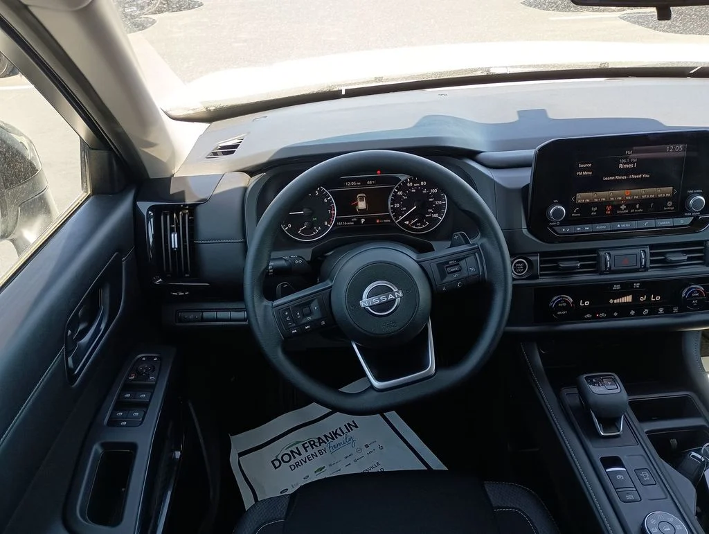 Used 2024 White Nissan S image 20