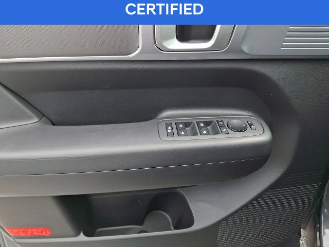 Used 2025 Gray Hyundai SE image 13