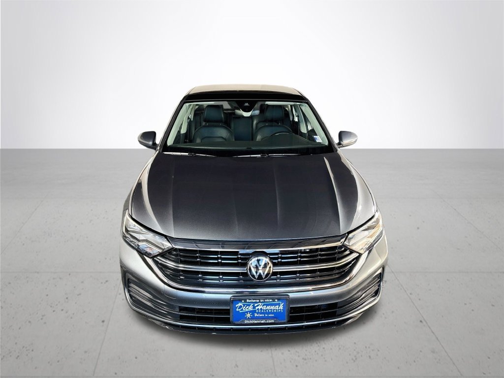 Certified Used 2024 Platinum Gray Metallic Volkswagen 1.5T SE image 4