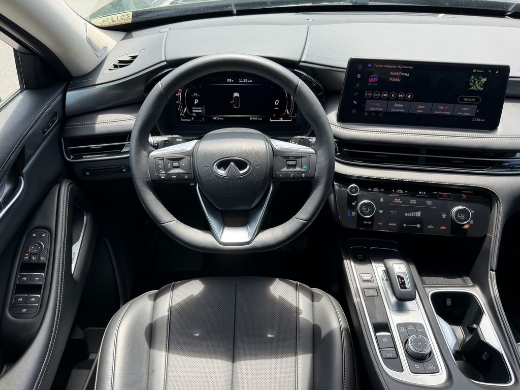 Used 2026 Green INFINITI LUXE image 17