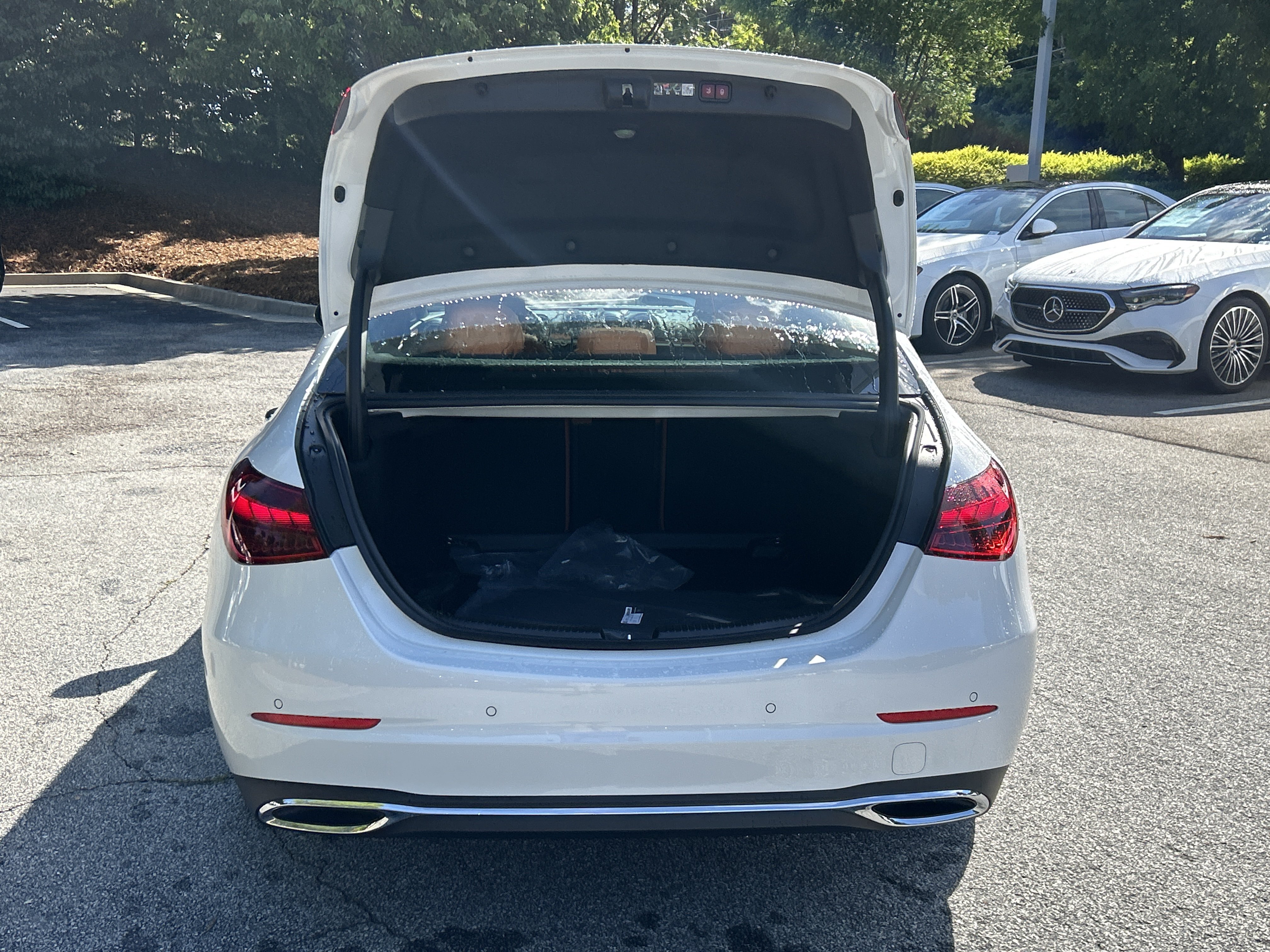 New 2026 MANUFAKTUR Moonlight White Metallic Mercedes-Benz C 300 Sedan image 8