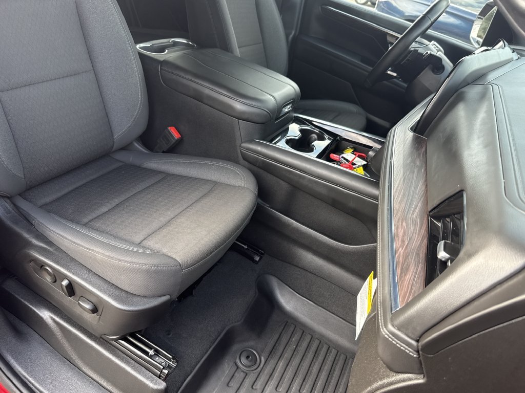 2025 Chevrolet Tahoe LS - Photo 33