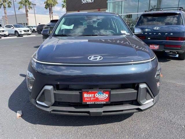 New 2026 Blue Hyundai SE FWD image 2
