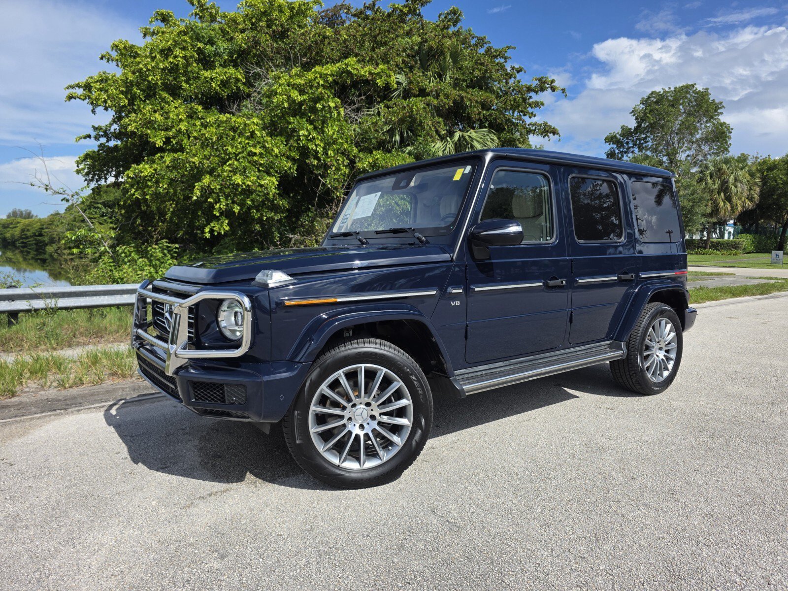 Used 2023 MANUFAKTUR Midnight Blue Mercedes-Benz G 550 image 1
