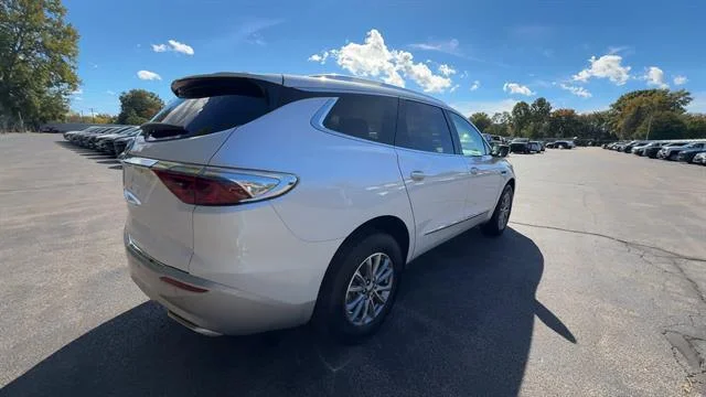 Used 2024 White Frost Tricoat Buick Essence image 8