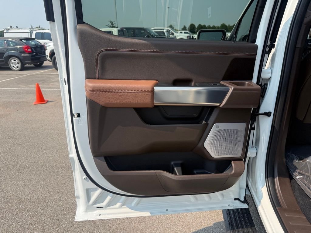 New 2026 Star White Metallic Tri-Coat Ford King Ranch® image 13
