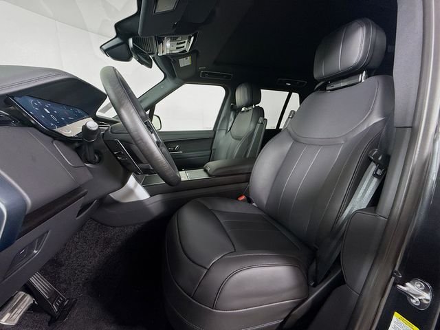 New 2026 Carpathian Grey Land Rover SE image 11