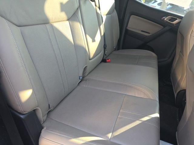 Used 2019 White Ford Lariat image 11