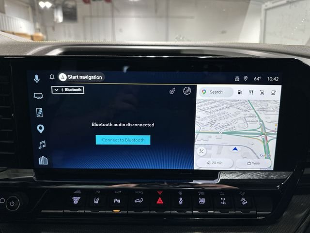 Used 2025 Gray Chevrolet ZR2 image 31