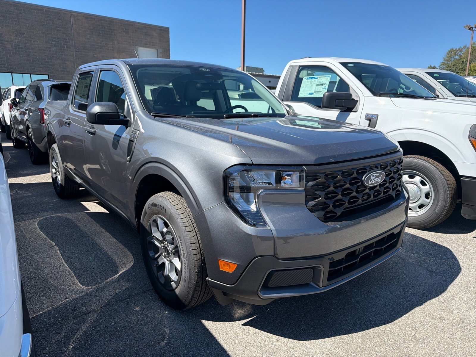 New 2026 Carbonized Gray Metallic Ford XLT image 3