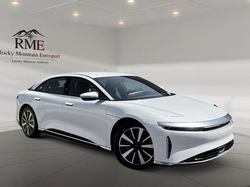 2024 Lucid Air Touring's photo
