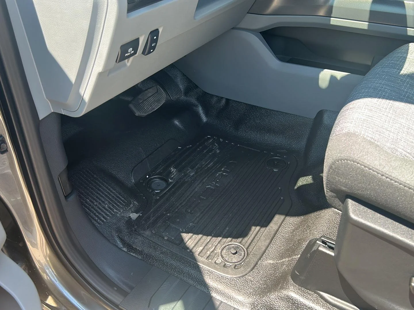 New 2026 Carbonized Gray Metallic FORD F-350® XLT image 11