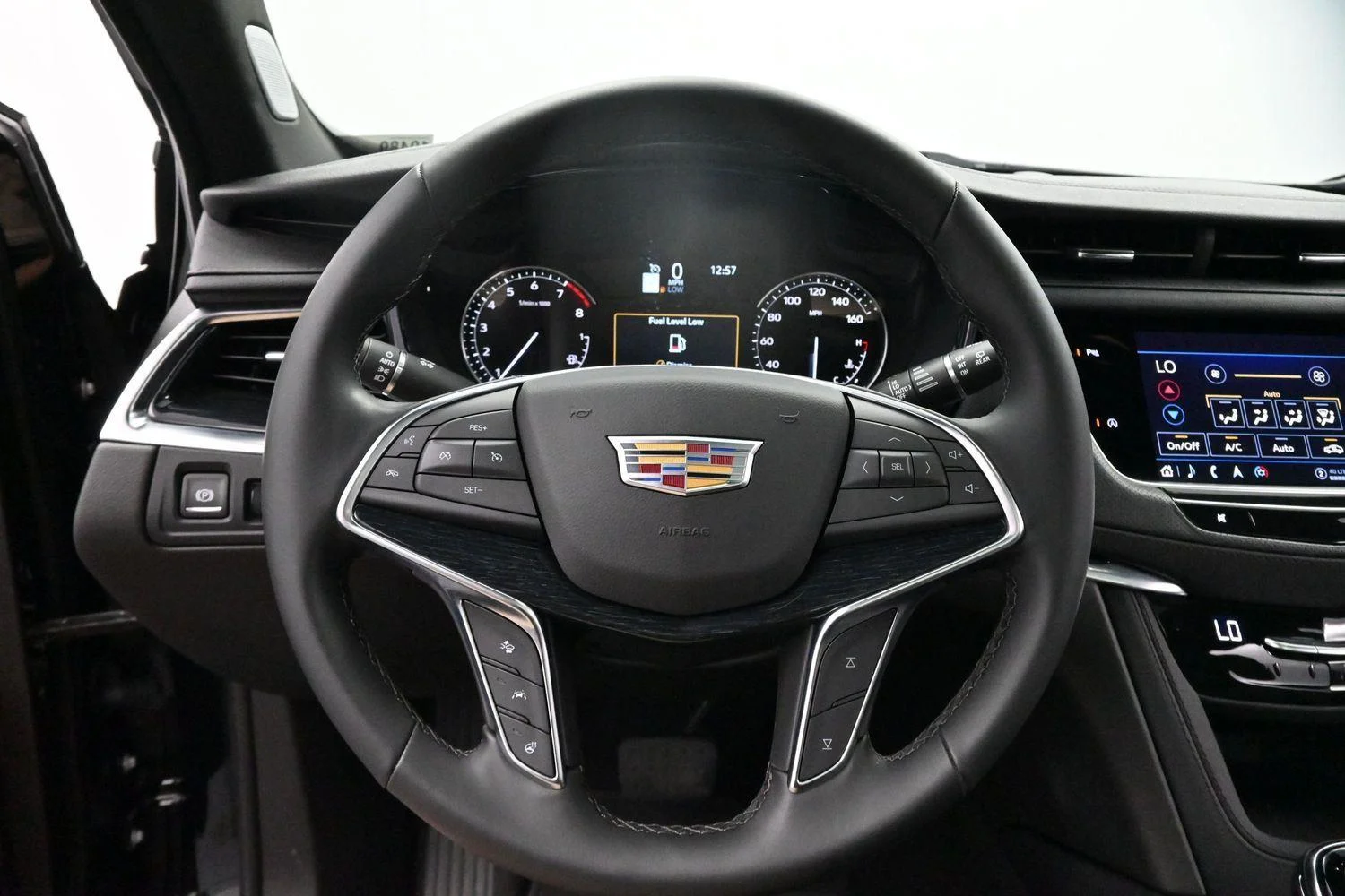 Used 2025 Stellar Black Metallic Cadillac Premium Luxury image 17