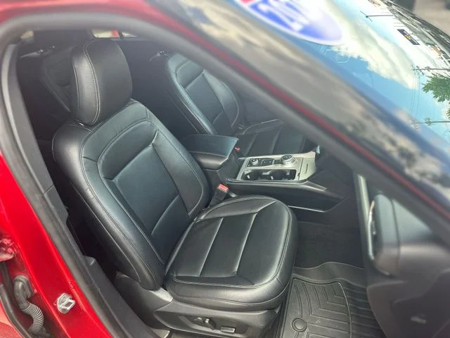 Used 2020 Red Ford XLT image 27