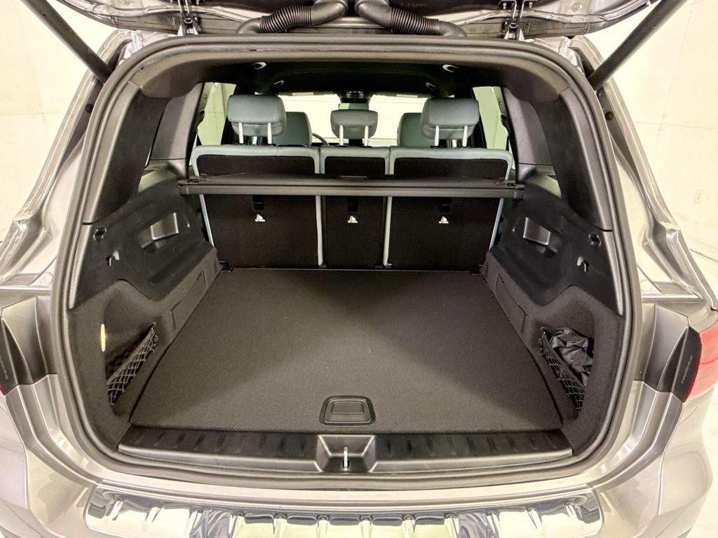New 2026 Mountain Grey Metallic Mercedes-Benz GLB 250 image 26