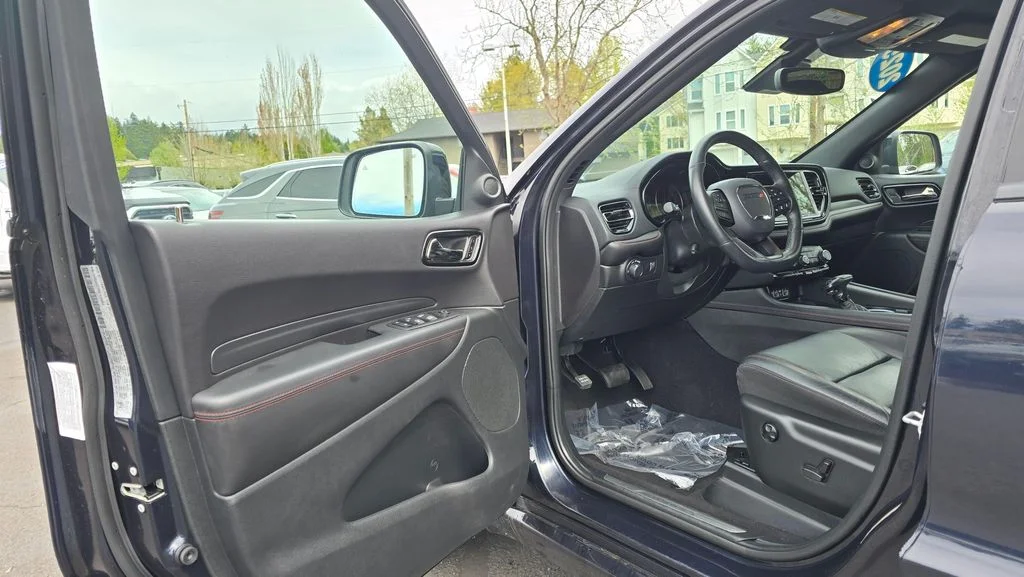 Used 2025 Night Moves Dodge R/T Plus image 21