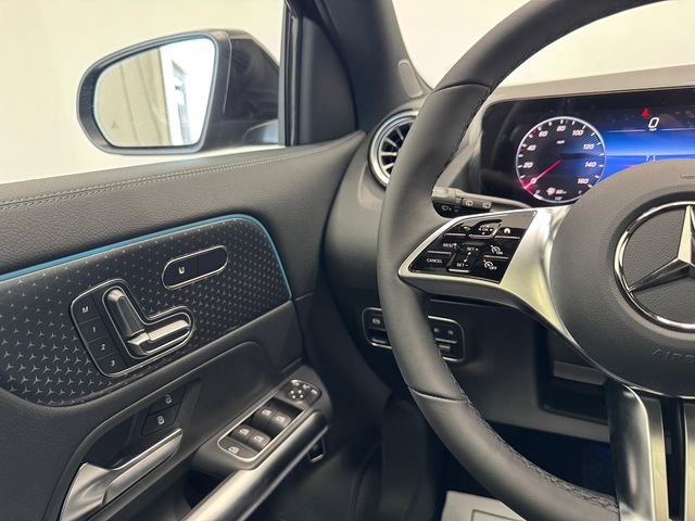 New 2026 Night Black Mercedes-Benz GLA 250 image 23