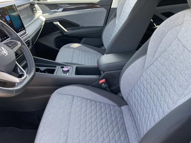 Used 2025 Platinum Gray Metallic Volkswagen 2.0T S image 19