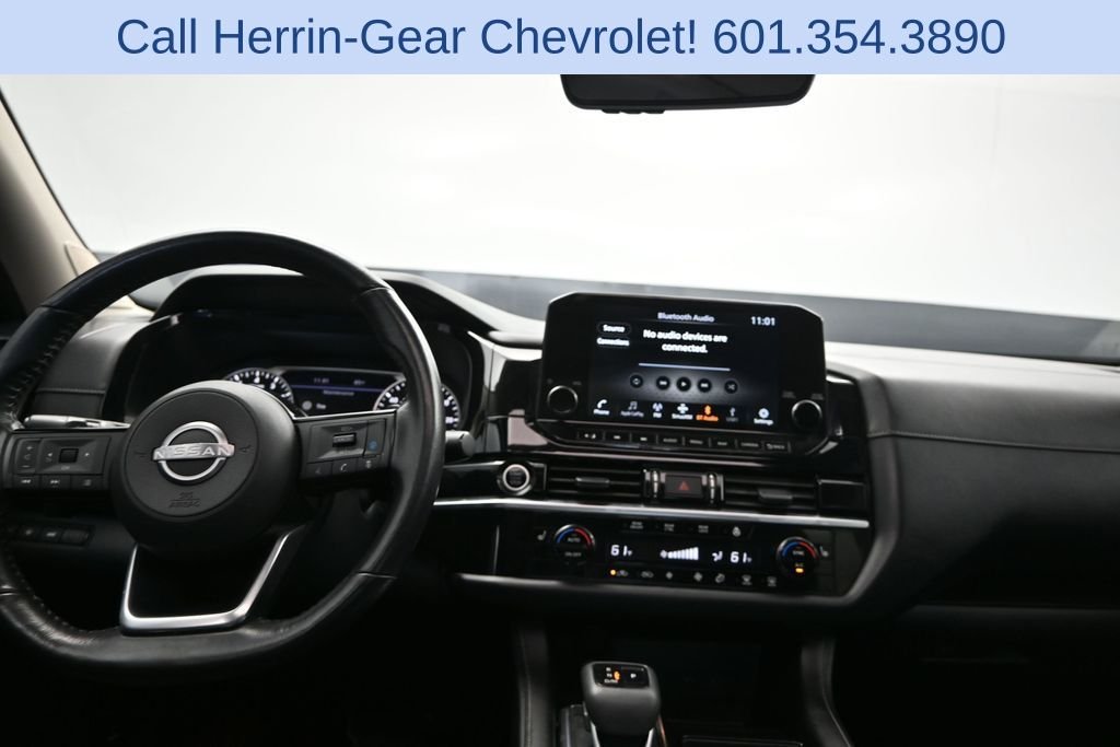 Used 2023 Red Nissan SL image 20