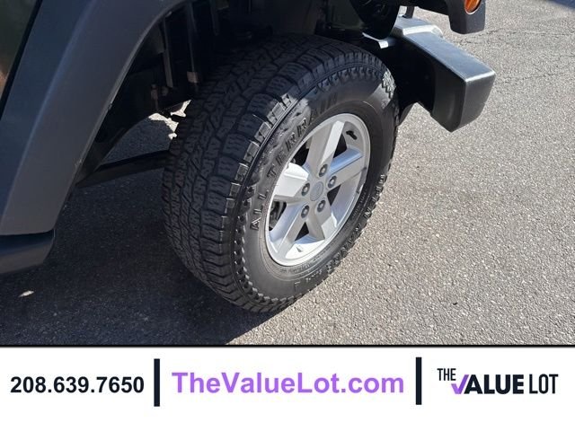 Used 2007 Green Jeep Unlimited X image 11