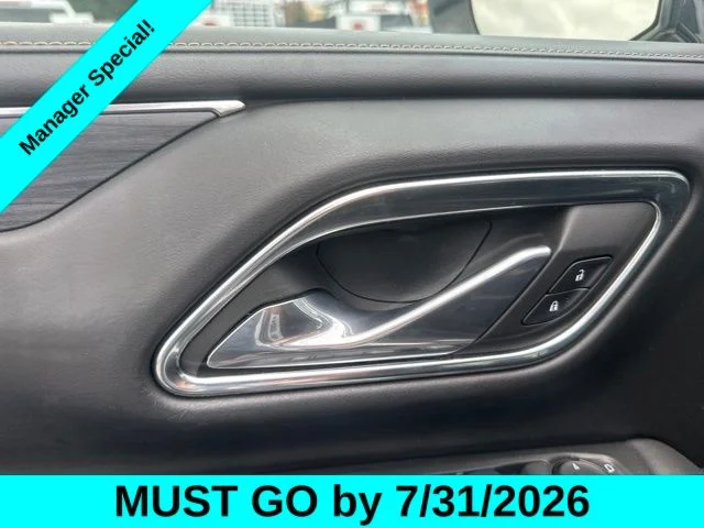 Used 2023 White GMC SLT image 12