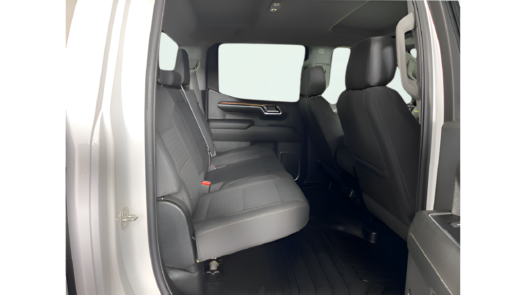 Used 2024 White Chevrolet LT image 14