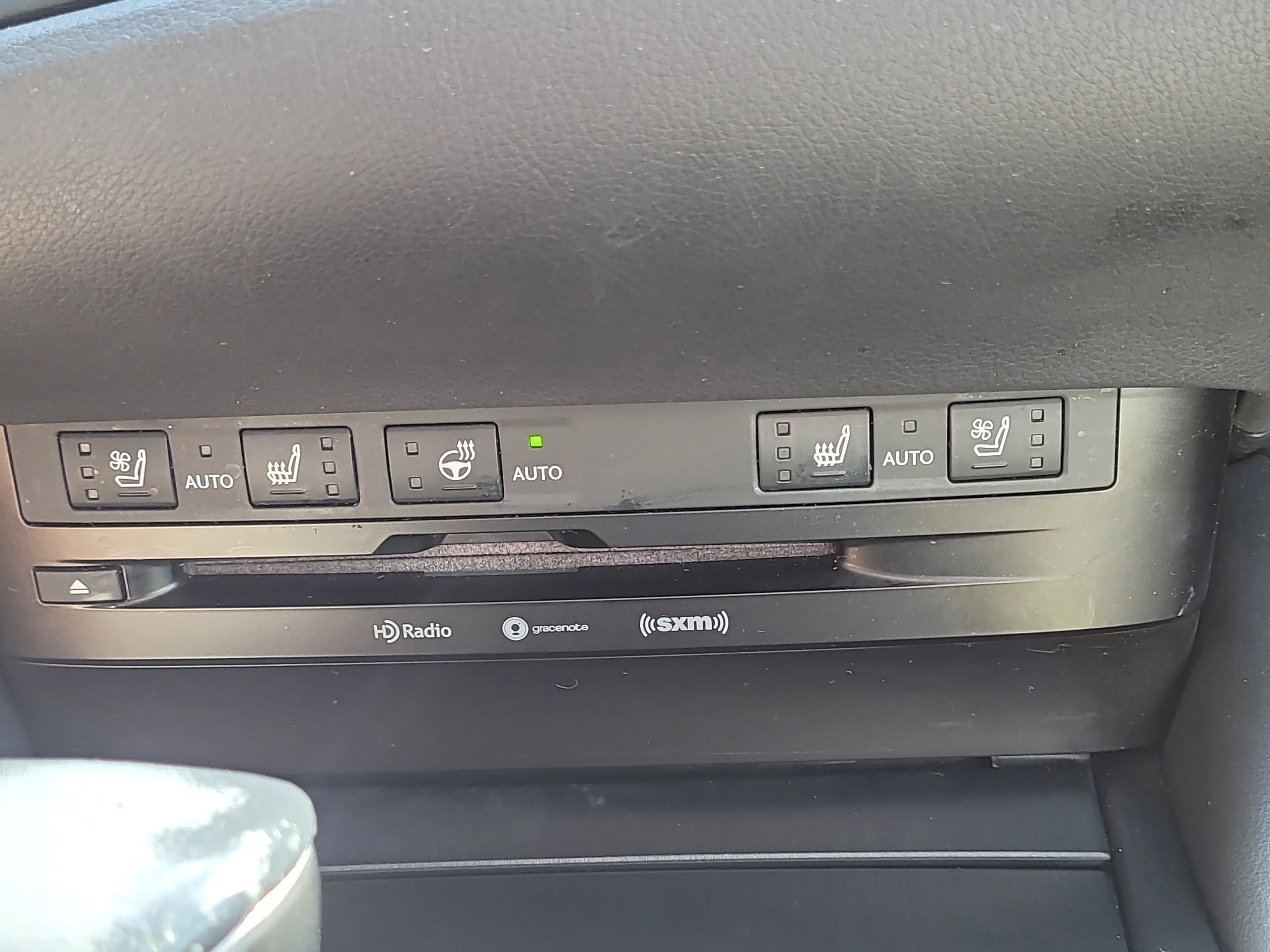 Used 2019 Silver Lexus ES 350 image 25