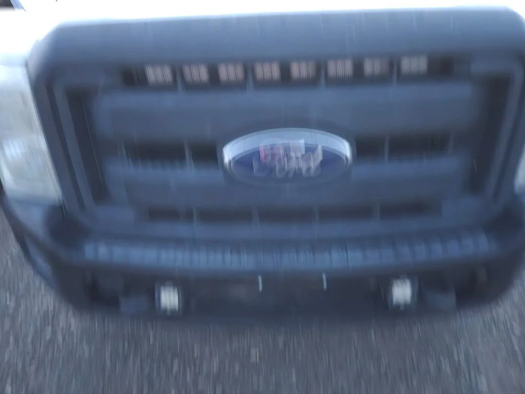 Used 2014 White Ford XL image 3