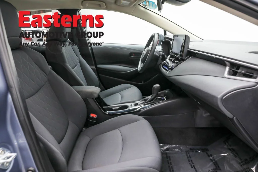 Used 2022 Gray Toyota LE image 21
