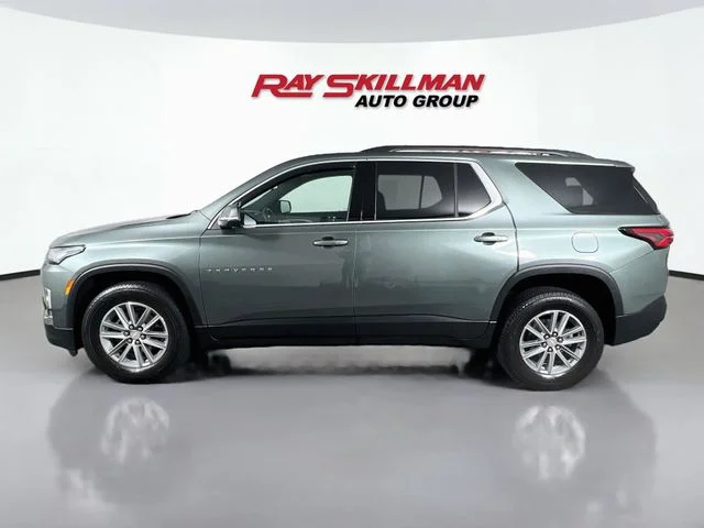 Used 2022 Gray Chevrolet 1LT image 4