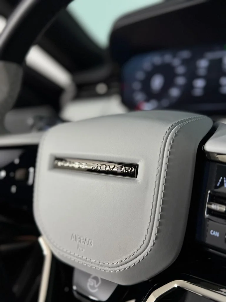 Used 2025 Velocity Blue SV Bespoke Ultra Metallic Satin Land Rover SV Edition Two image 14