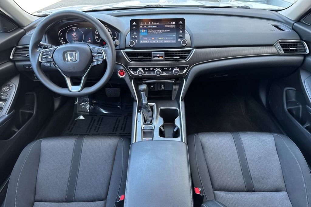 Used 2018 Platinum White Pearl Honda EX image 15