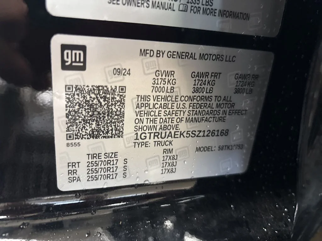 Used 2025 Black GMC Pro image 10