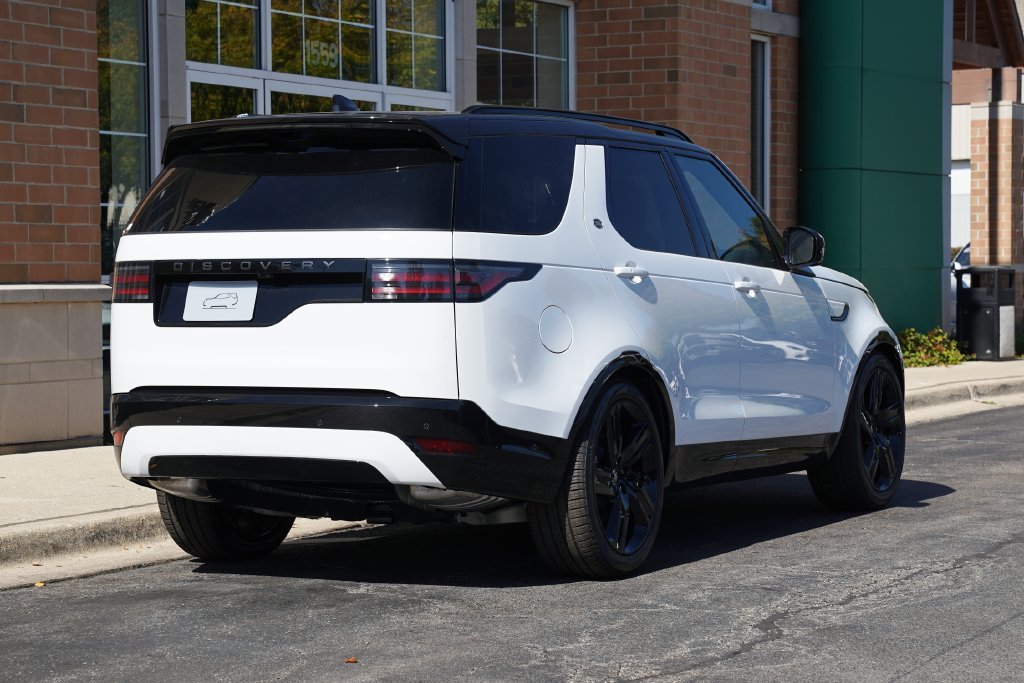 New 2026 Fuji White Land Rover Dynamic SE image 6
