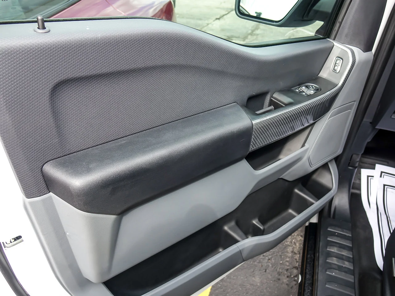 New 2026 Oxford White Ford XL image 20