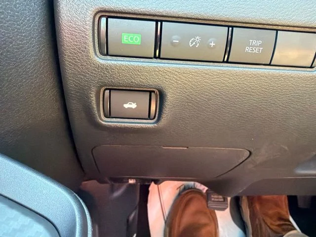 2022 Nissan Sentra SV - Photo 37