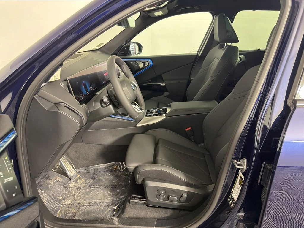 Used 2026 Tanzanite Blue II Metallic BMW 30 xDrive image 19