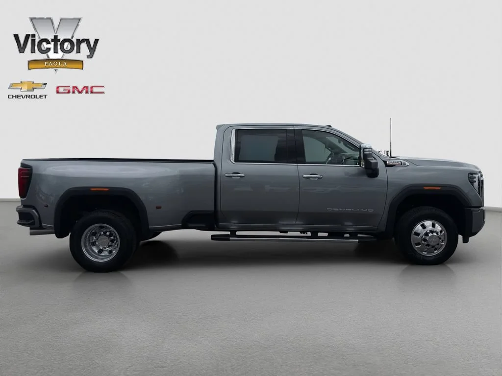 2026 GMC Sierra 3500HD Denali - Photo 7