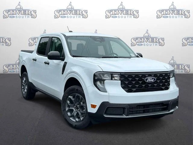 New 2026 Oxford White Ford XLT image 1