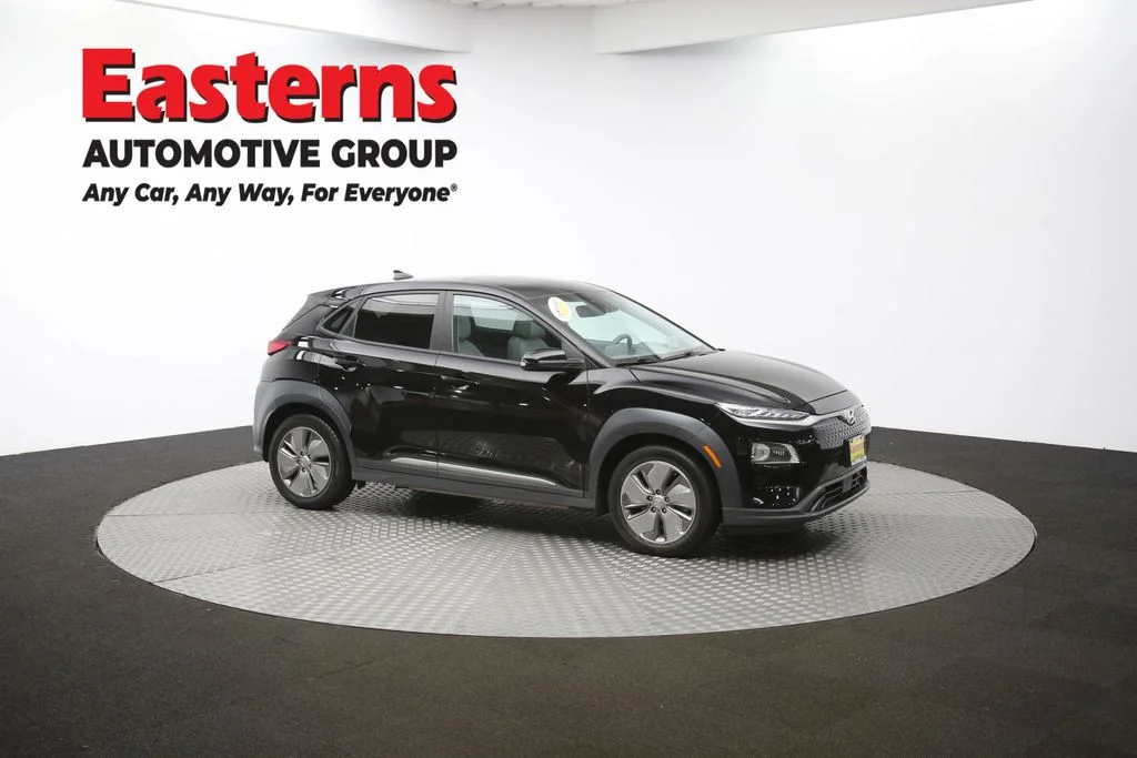 Used 2021 Black Hyundai Ultimate image 46