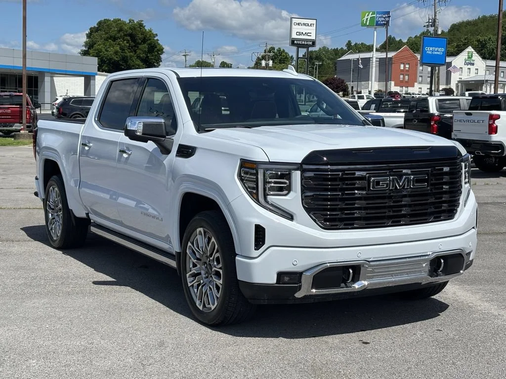 New 2026 Glacier White Tricoat GMC Denali Ultimate image 4