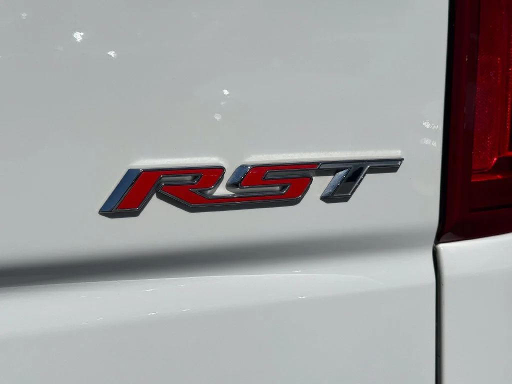 Used 2026 Summit White Chevrolet RST image 12