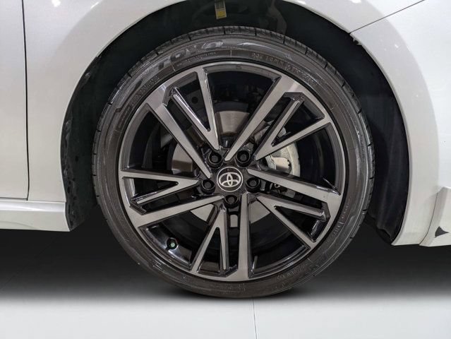 Used 2025 Wind Chill Pearl Toyota XSE image 11