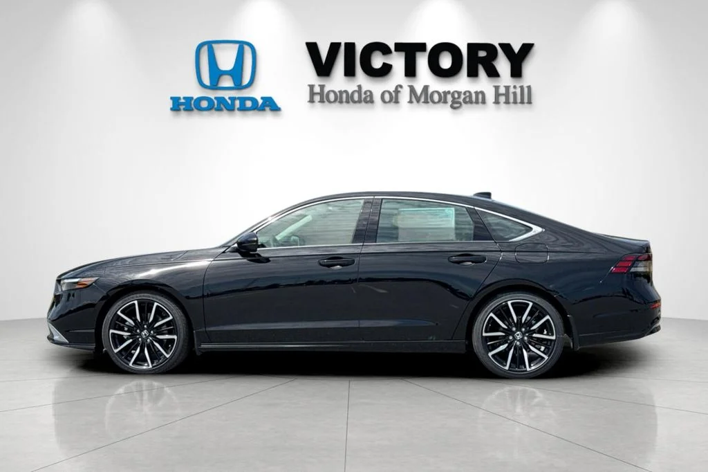 New 2026 Crystal Black Pearl Honda Touring image 7