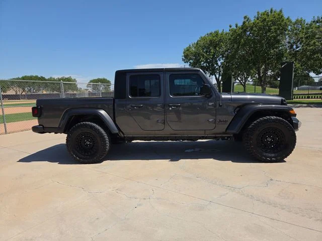 Used 2023 Gray Jeep Sport S image 8