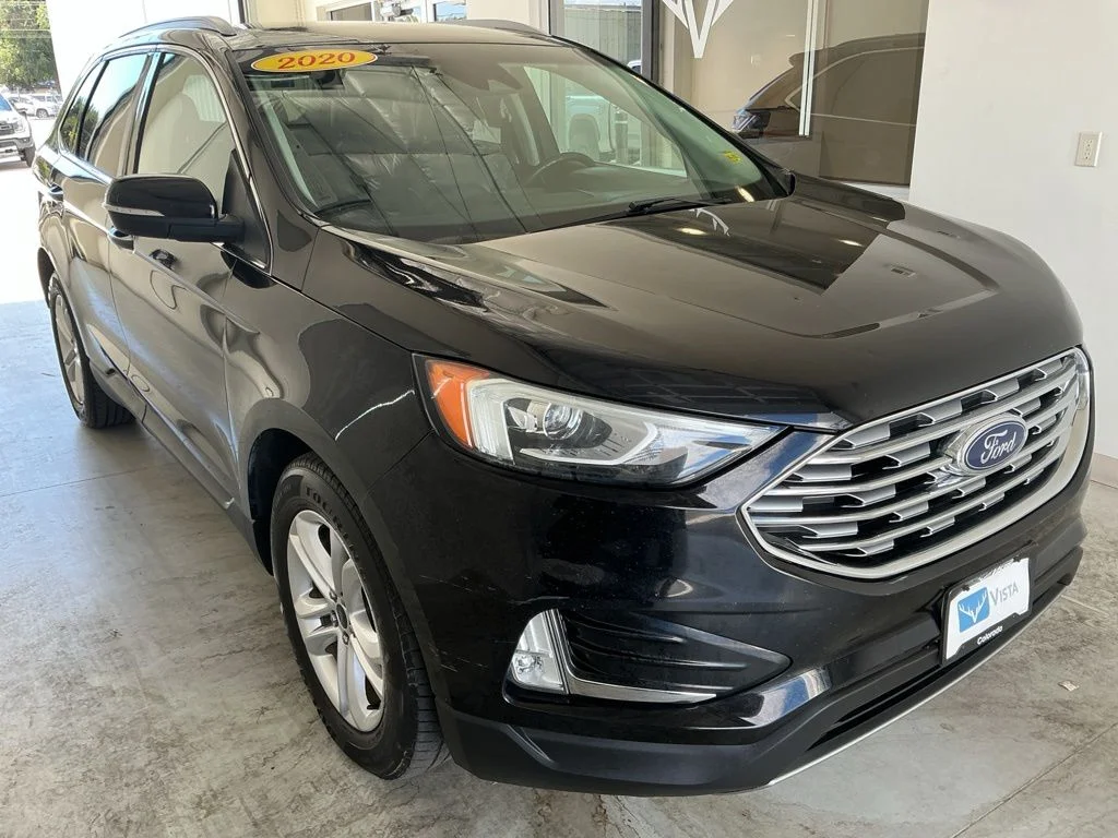 Used 2020 Black Ford SEL image 1