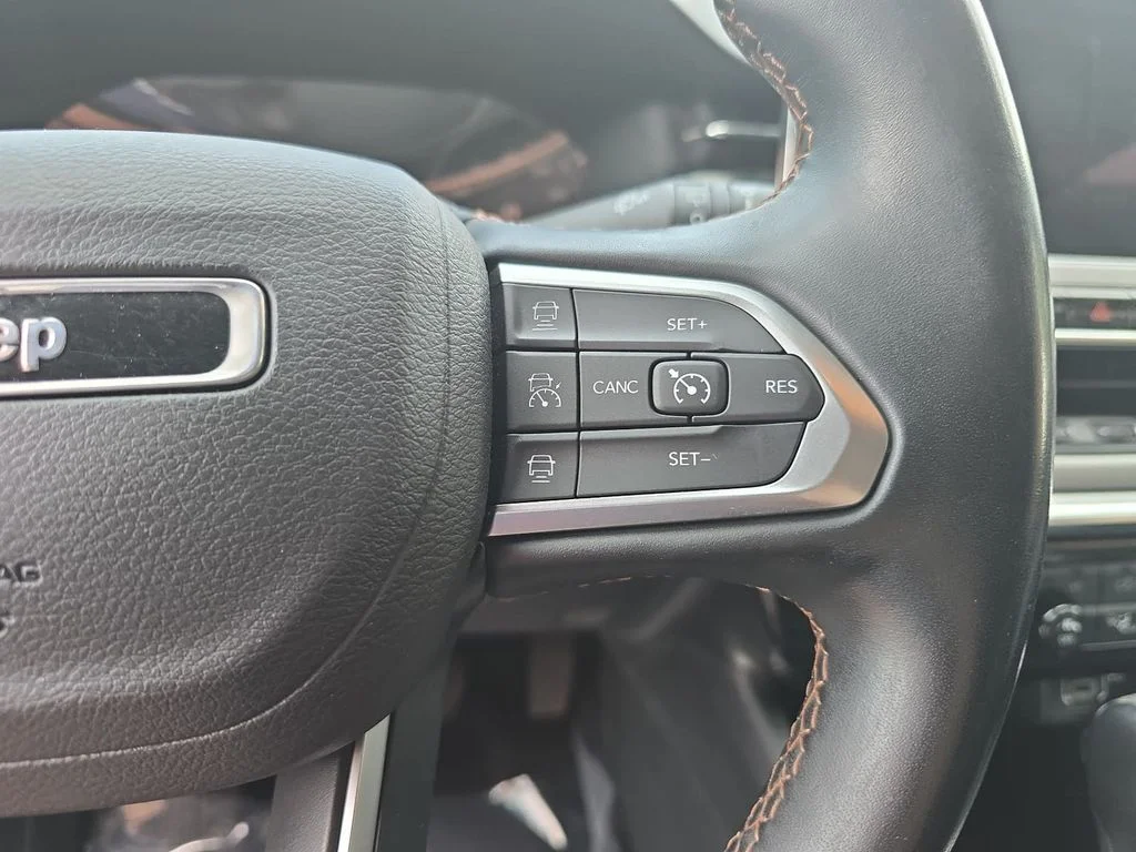 Used 2022 Black Jeep Limited image 17