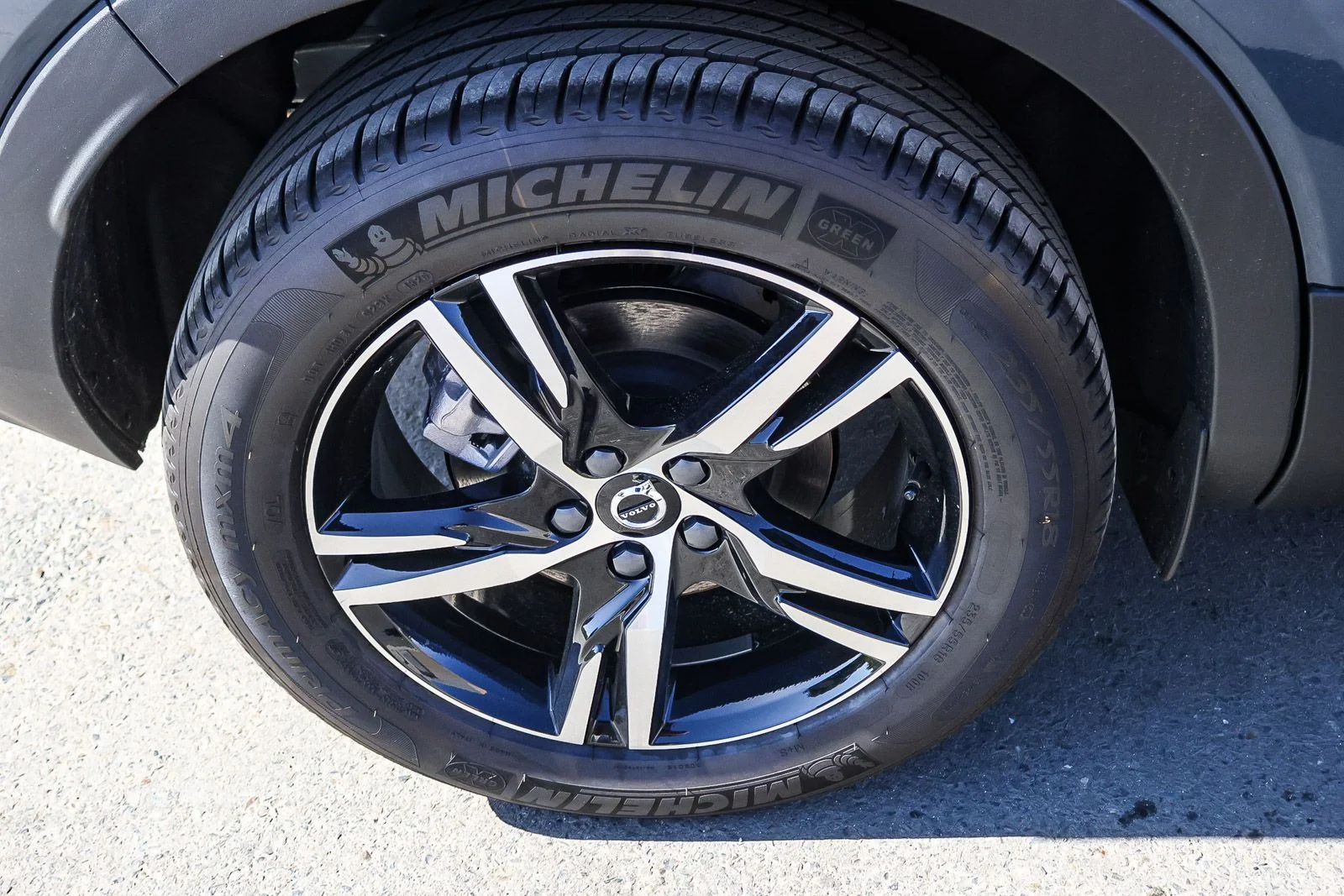 2026 Volvo XC40 Core - Photo 15