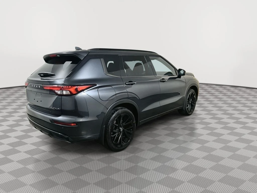 New 2026 Gray Nissan Platinum image 8